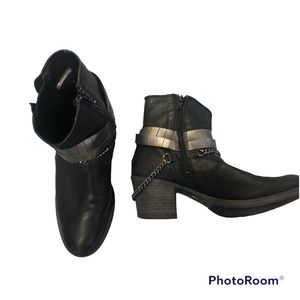 Tomaris Black‎ Leather Booties Sz. 38